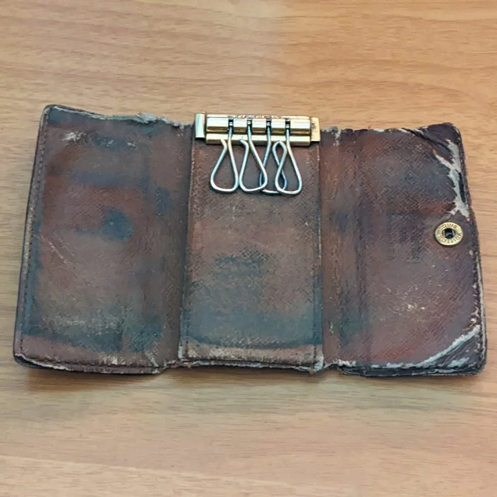 Louis Vuitton Monogram Key Holder/Wallet #1639***